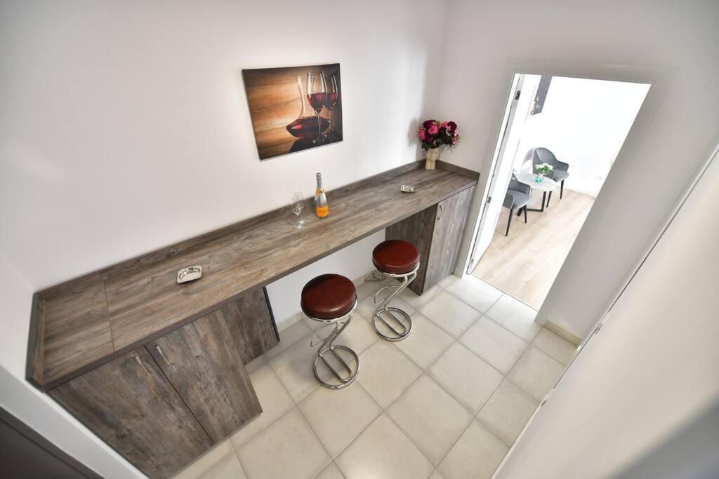 Luxury Studio / M Romancierilor บูคาเรสต์ ภายนอก รูปภาพ